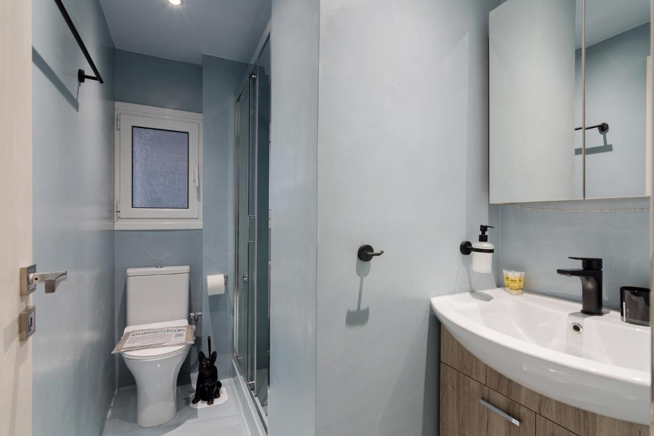 Wonderful Renovated Apartment With Private Patio Atina Dış mekan fotoğraf
